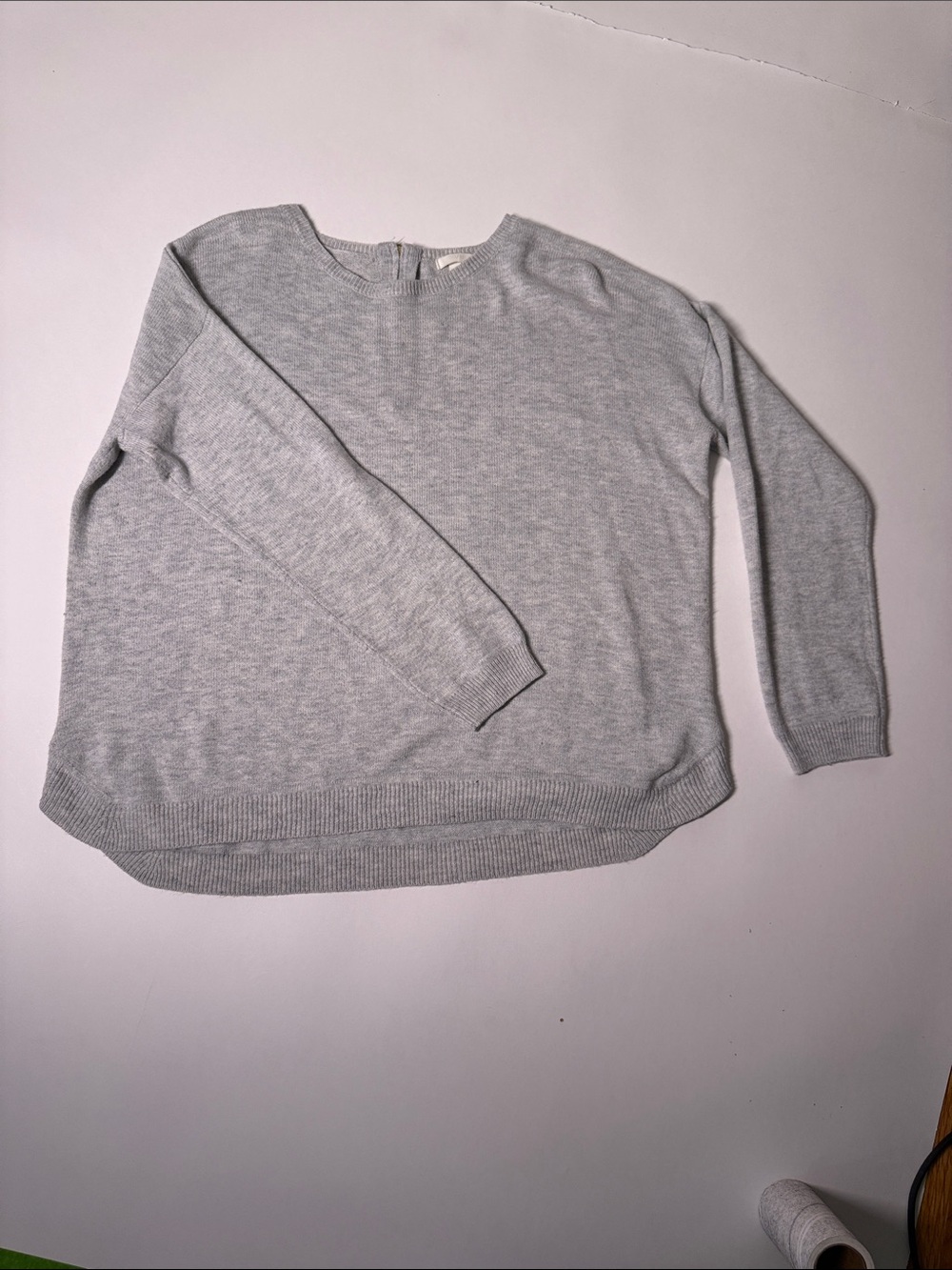 H&M Light Gray Women’s Crewneck Knit Sweater
